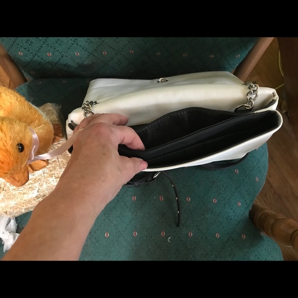 Purse - Picture 7 of 8